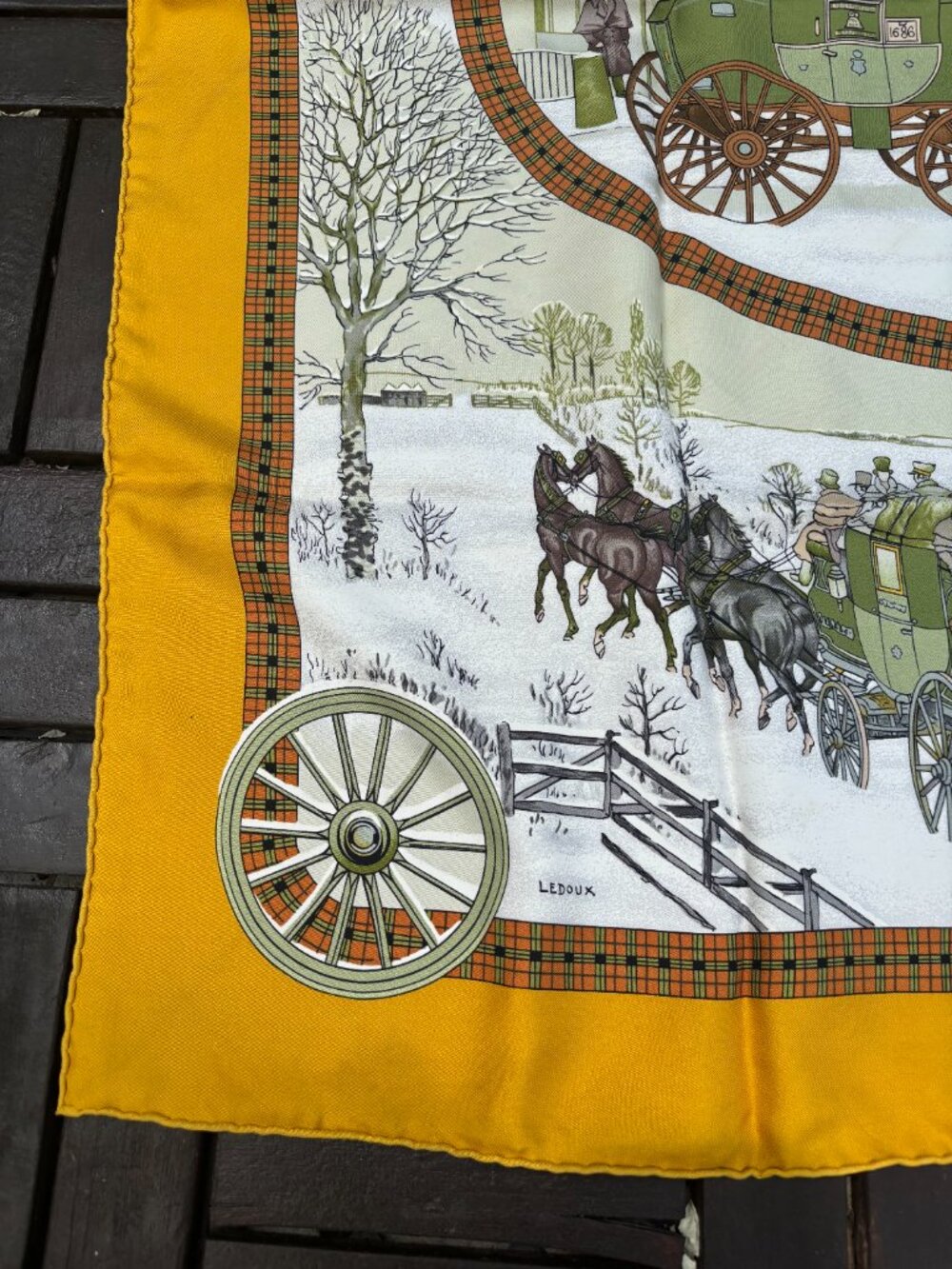 Hermes scarf Carre 90 Yellows Silk100% Authentic Ledoux - Picture 3 of 5